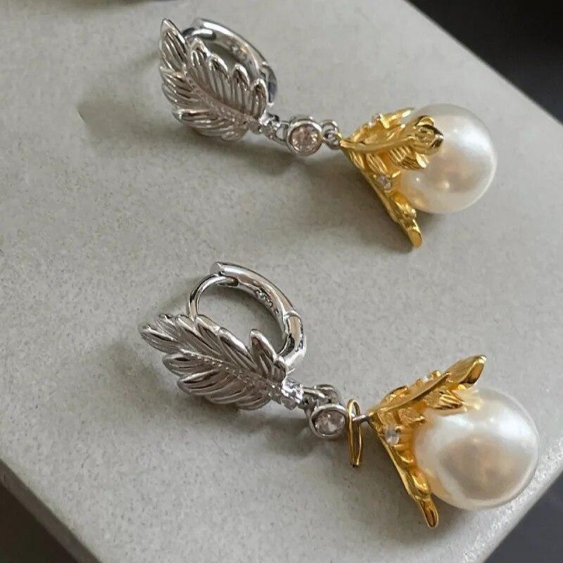 ANENJERY 2023 neue Trend Perle Blatt Hoop Ohrringe für Frauen Vintage Frence Stil Handgemachte Persönlichkeit Ohrringe Schmuck