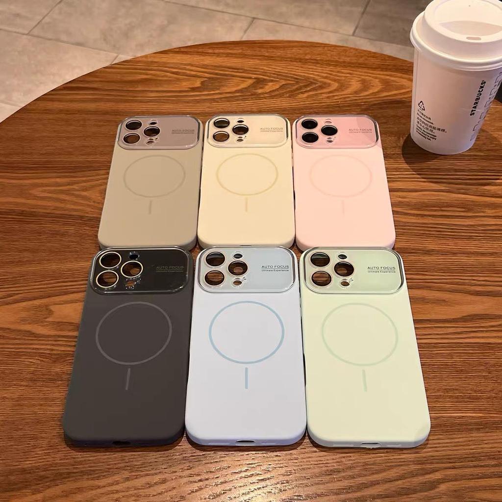 MagSafe-kompatibelt flytande silikonskal med magnetiska AI-integrerade knappar för iPhone 17 Pro Max