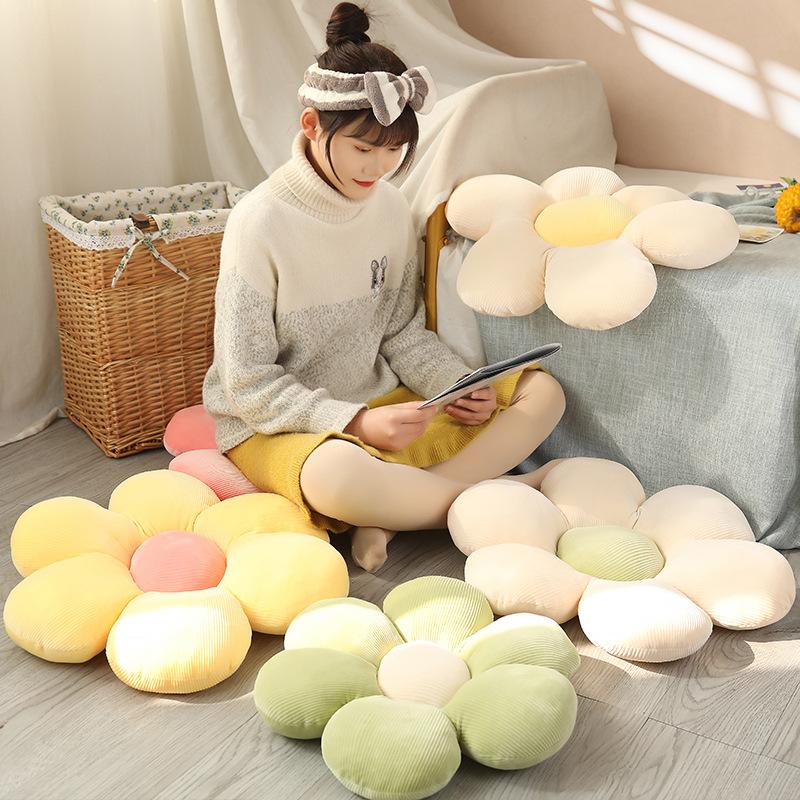 Little Daisy Flower Pillow Cushion Floor Chair Cushion Office Plush Car Cushion Soft Cute Pillow Gift for Girl Children