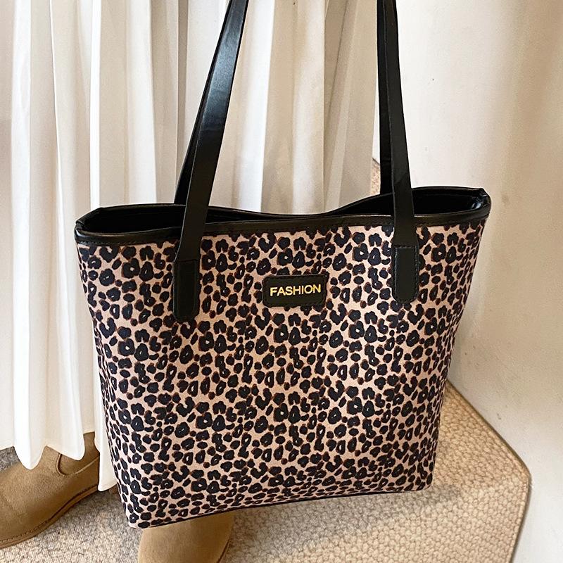 New Popular New Large Capacity Commuter Bag Leopard Print Bag Fashion Patchwork Single Shoulder Women's Tote Bag