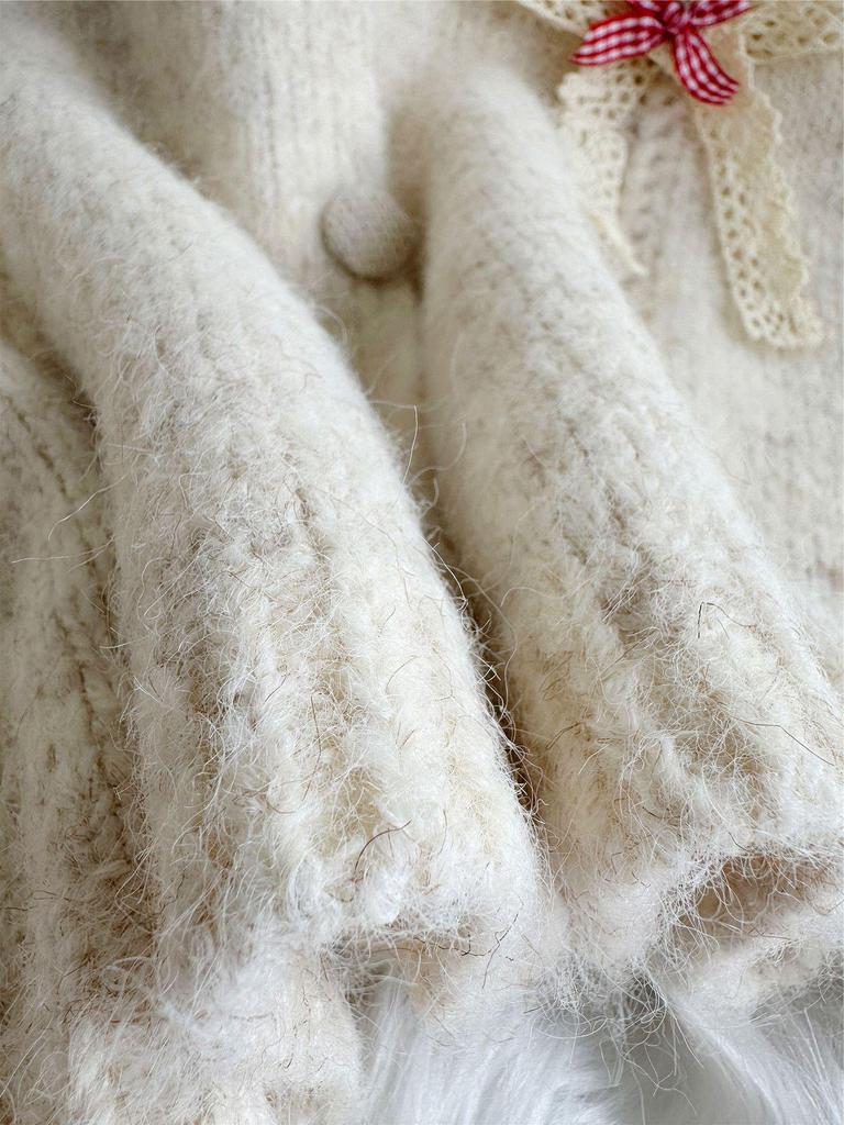 Plus Size Loose Knit Flower Cardigan - Autumn/Winter Lazy Style V-Neck Women's Sweater