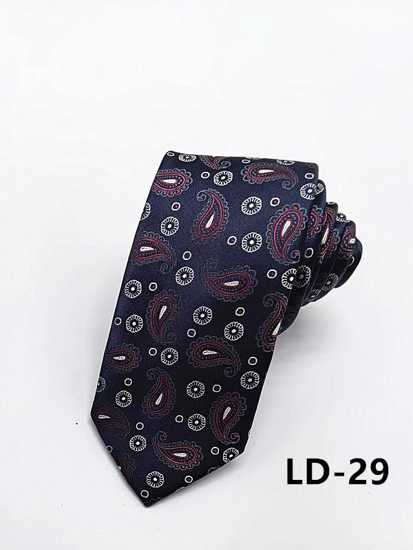 Handmade Paisley Tie for Trendy Gentlemen