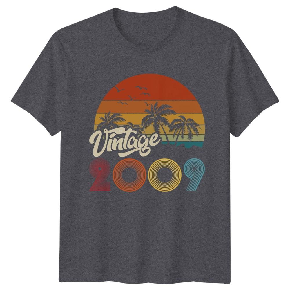 17th Birthday TShirt Vintage 2009 Birthday Party Gift Retro Tee For Unisex Unisex
