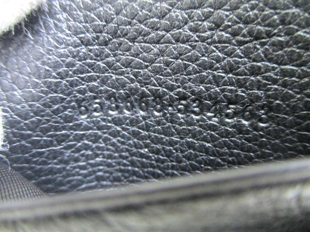Authentic GUCCI Embossed Logo Black Leather Bifold Bill Wallet Compact Wallet #b233  Open box