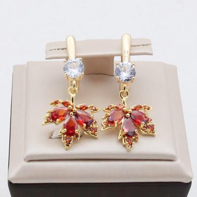 Luxurious Red Zircon Maple Leaf Drop Earrings for Women Fashion Gold Color Earring INS Jewelry Party Accessories