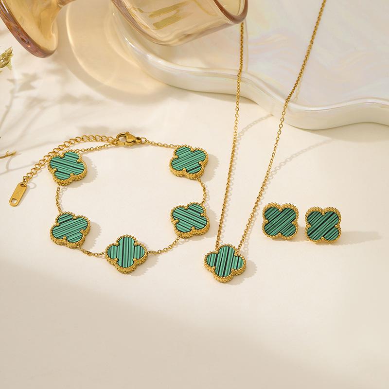 Light Luxury Flower Iris Imitation Red Sapphire Necklace Versatile Fashion Temperament Set for Women