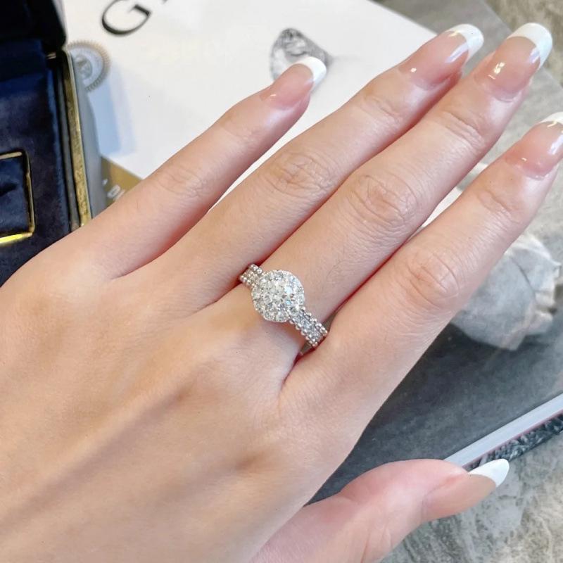 Chic Niche Micro-Pavé Zircon Diamond Ring - Round, Shiny, and Luxurious for Girls Size 8