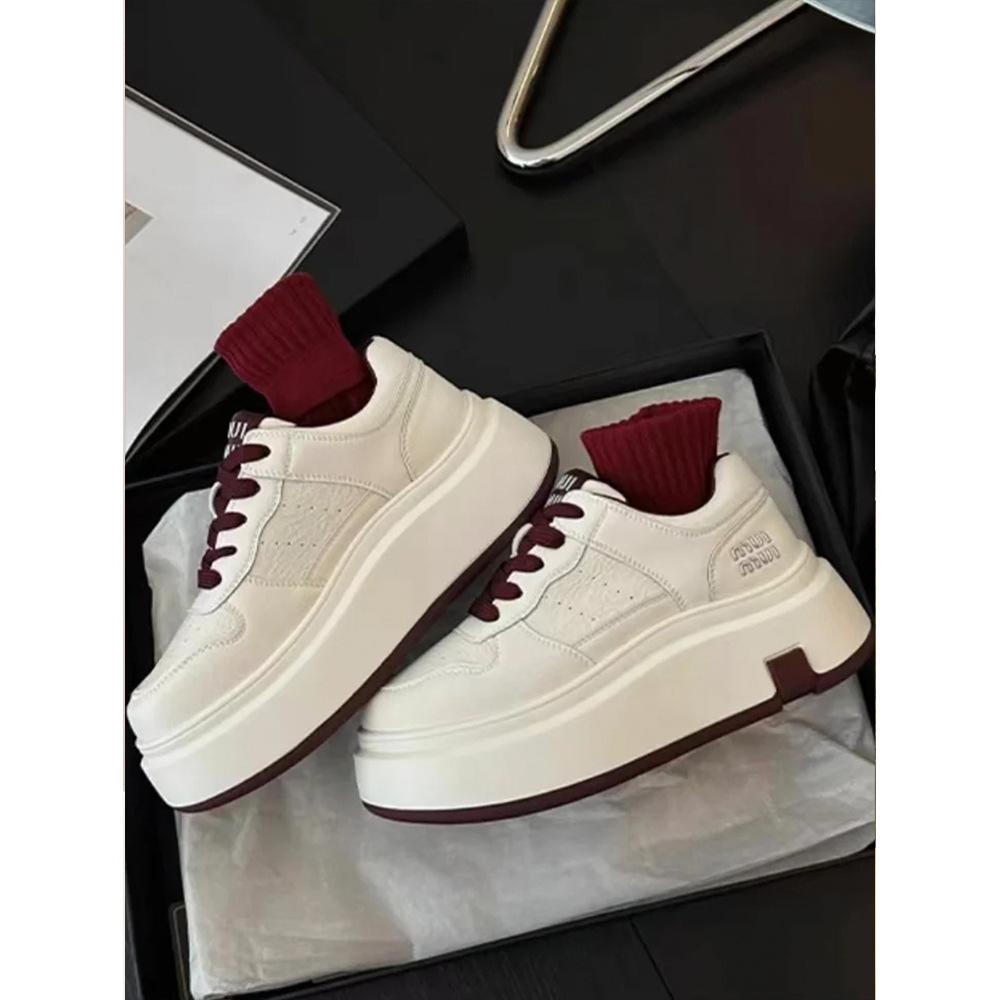 

Small women s shoes platform white shoes 2024 autumn new versatile sports and leisure shoes heightening non-slip board shoes women 35 красный