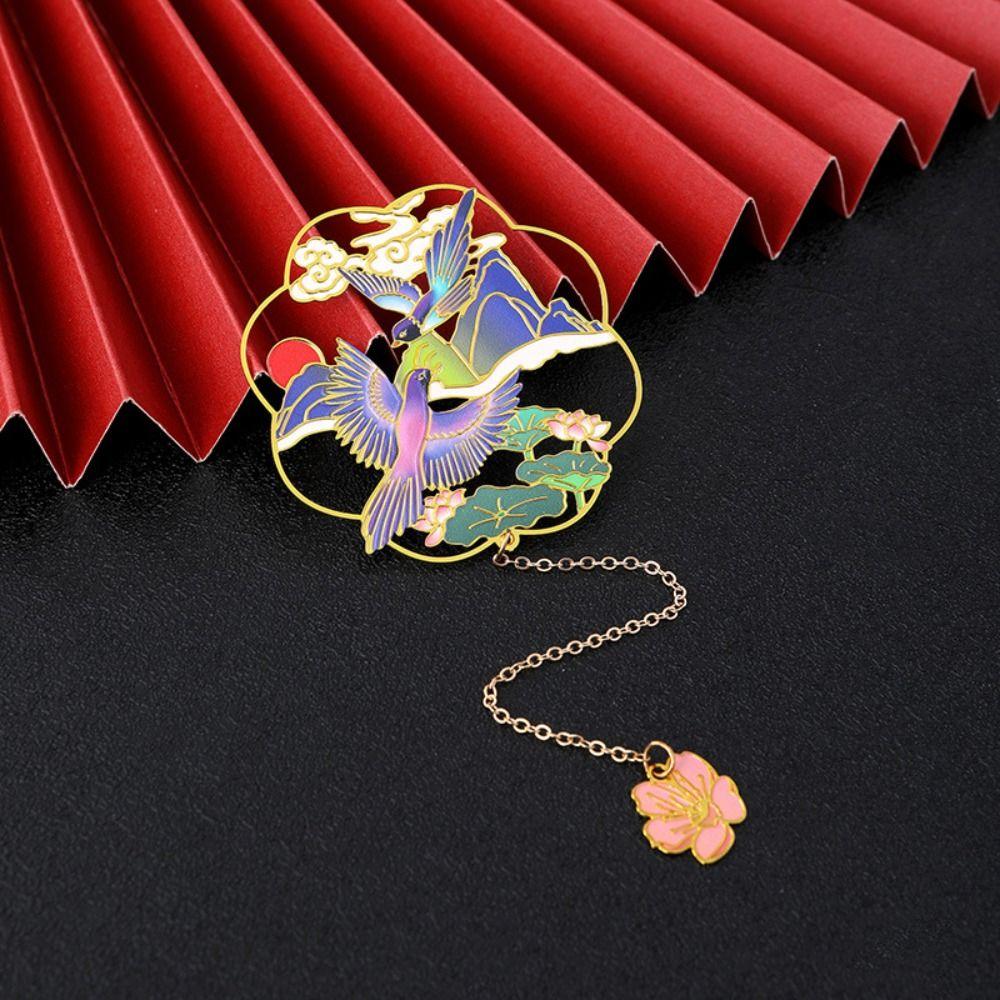 

Металлическая закладка-журавлик с прорезями, закладка с древней кисточкой, подарок на День учителя 02