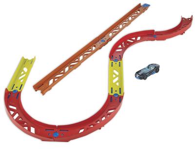 Hot Wheels Track Builder Premium Balenie zákrut 1 Mini GLC88 [Obsahuje auto]