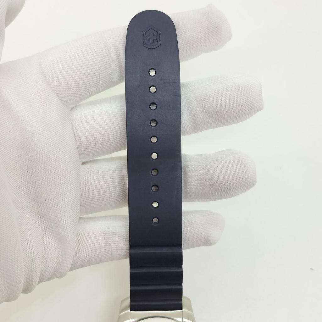 Used VICTORINOX Quartz 241688