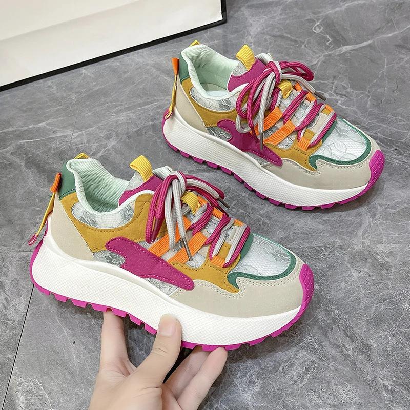 

Мода 2024 года, новые женские туфли на толстой подошве, на платформе, на танкетке, студенческие кроссовки, увеличивающие рост женщин, для ходьбы, модные женские туфли 40