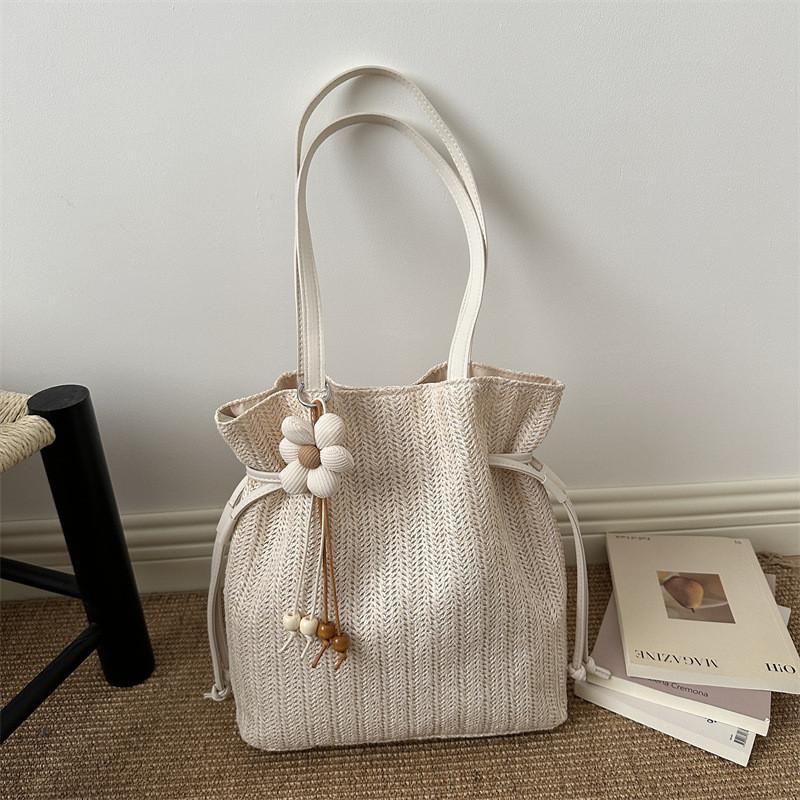 Woven Tote Bag For Women With Solid Color And Flower Pendant Design For Daily Use