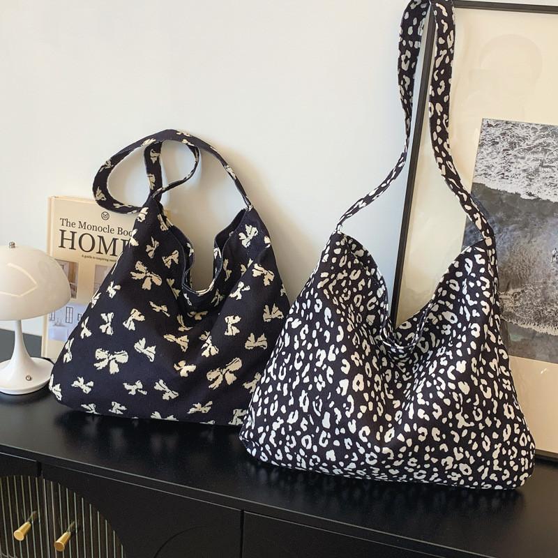 Urban Leopard Print Bow Pattern Canvas Crossbody Bag For Daily Casual Use