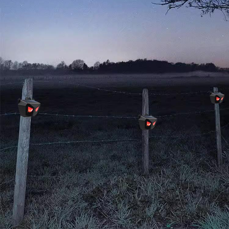 Solar-Powered Flashing Animal Repellent for Wild Boar, Rabbit, Wolf, Deer, and Weasel Deterrence