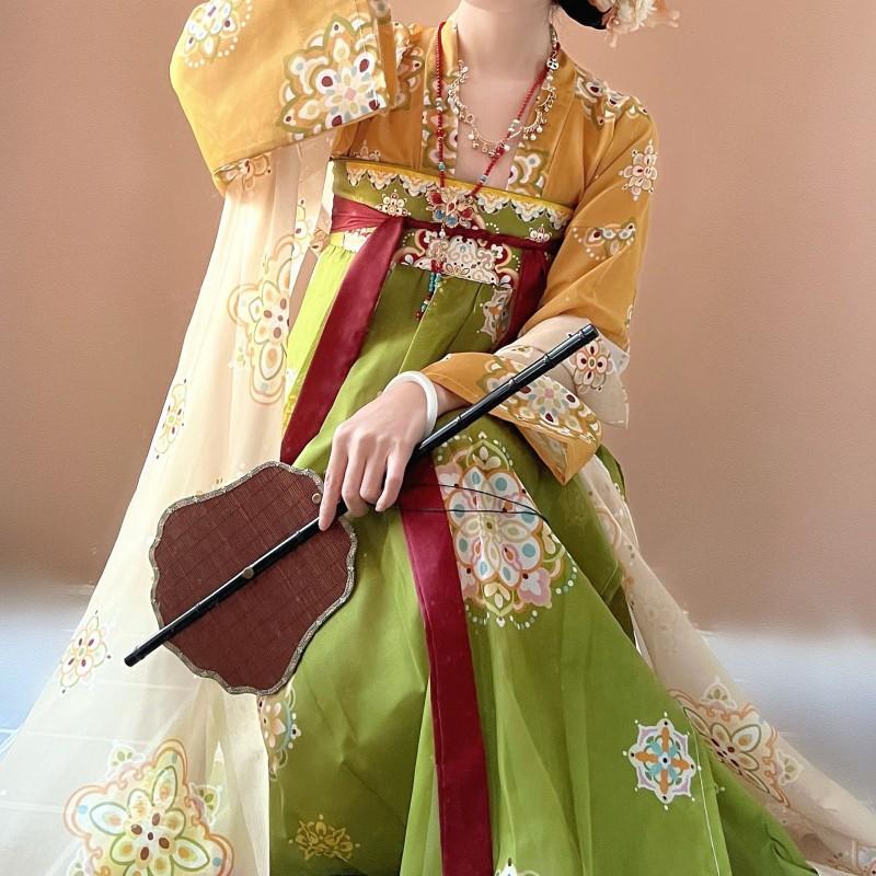 Traditional Chinese Tang Dynasty Style Hanfu Set Womens Wear Embroidered Printed Wrap Skirt Top With Scarf