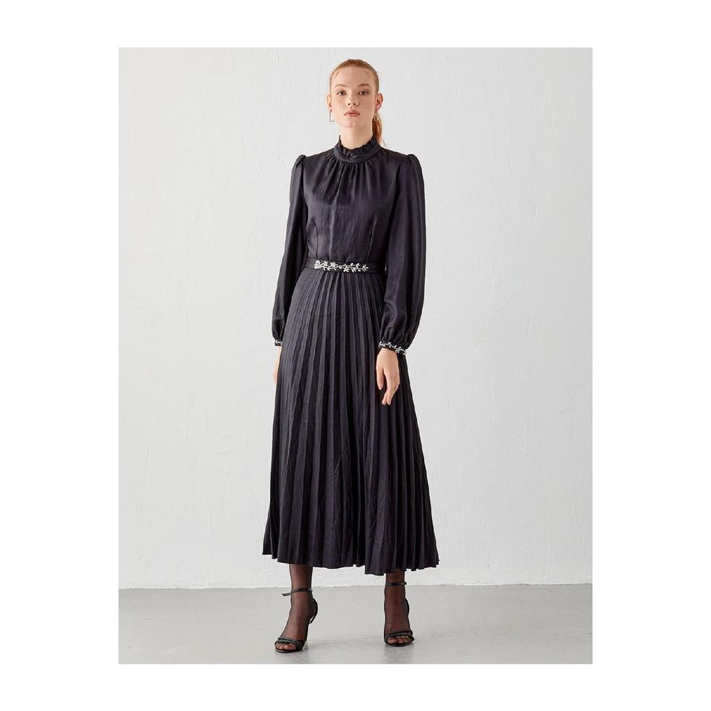 Pleated Skirt Ruffle Collar Dress Black