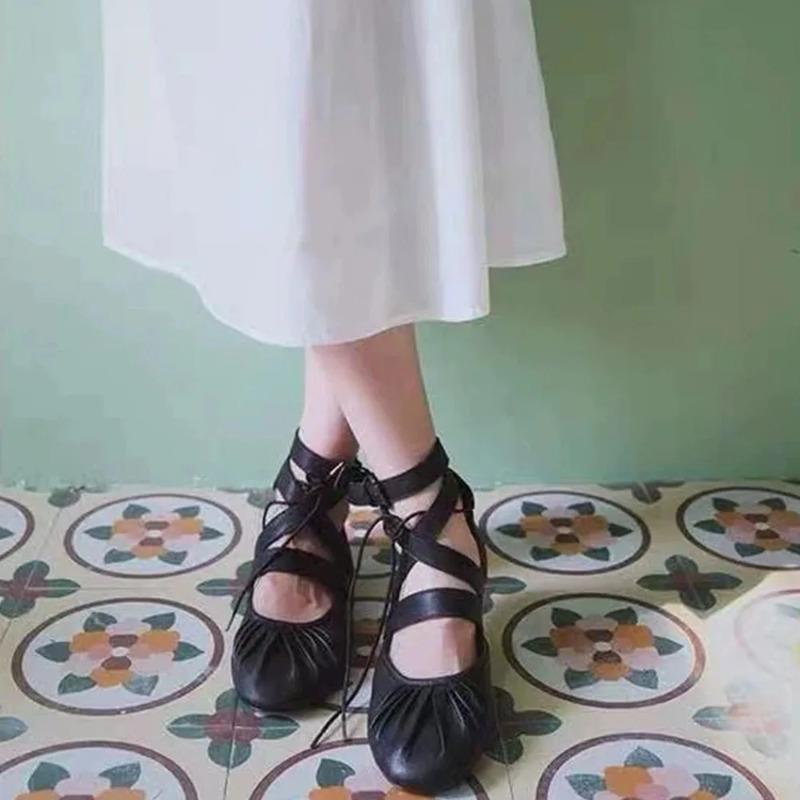 Fashion Round Toe Ankle Strap Women Mary Janes Flats 2025 Spring New Wrinkled Ballet Flats Soft Retro Walking Comfy Women Casual Shoes