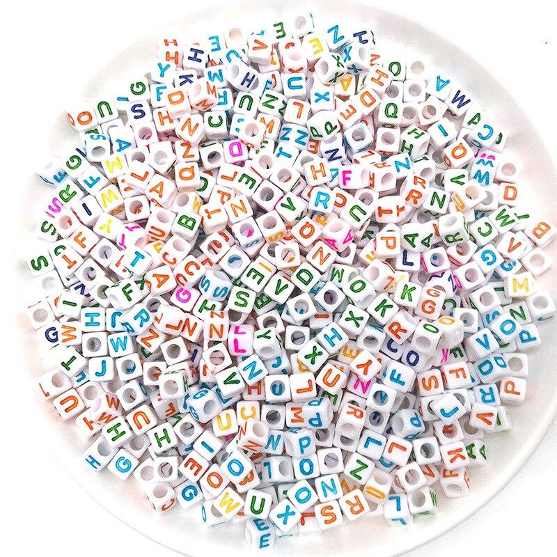 200pcs Mix Letter Acrylic Beads Round Flat Alphabet Spacer Bead and elastic cord For Jewelry Make Handmade Diy Bracelet Necklace