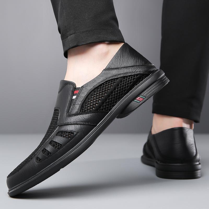 Breathable Cool Summer Mesh Leather Slip On Shoes Men Business Casual Soft Light Lazy Shoes Men Slip-On Hollow Out Loafers Shoes