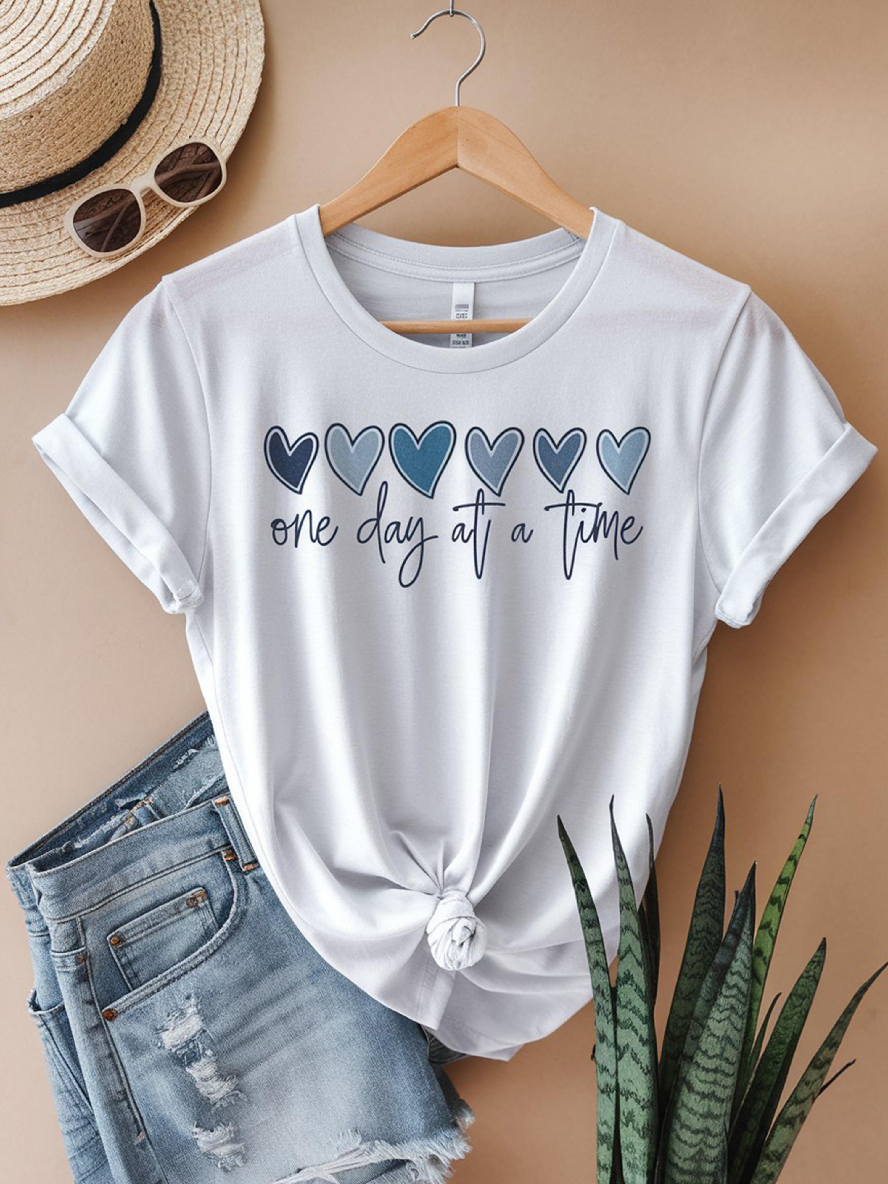Camiseta de cuello redondo para mujer con estampado de corazón geométrico estilo casual manga corta adecuada para ocio diario S