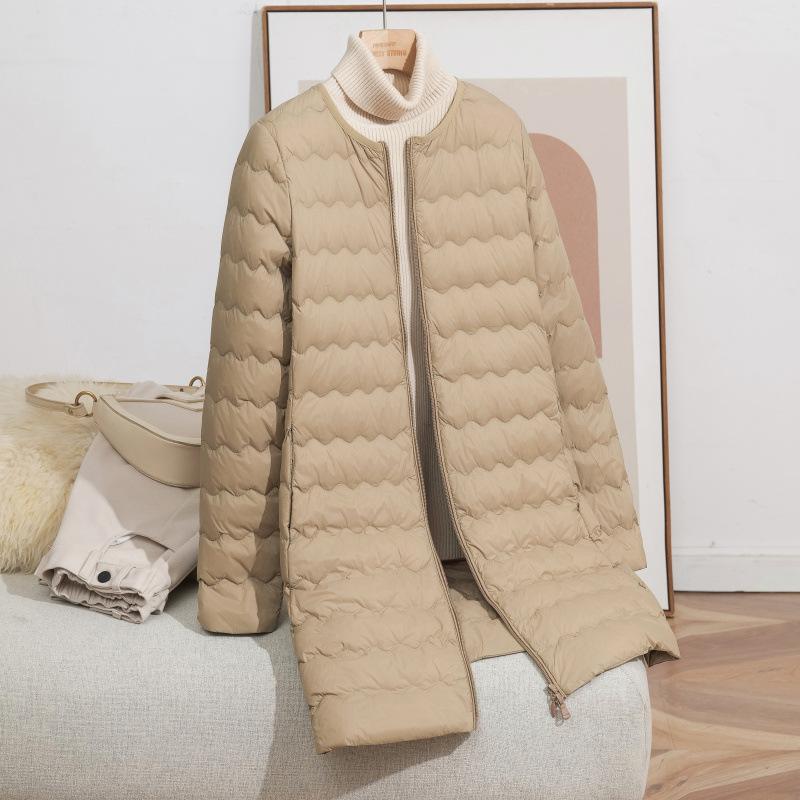 Toamnă și iarnă nouă modă gât rotund ondulat mediu și lung jachetă ușoară din puf pentru femei cu fermoar jachetă caldă val