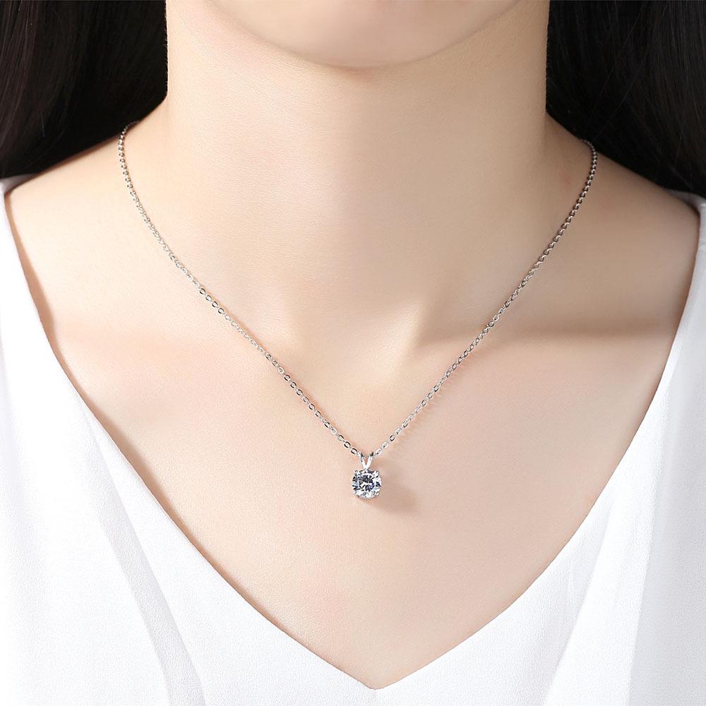Elegant Korean Clavicle Chain Necklace with Cross Pendant and Zircon Claws