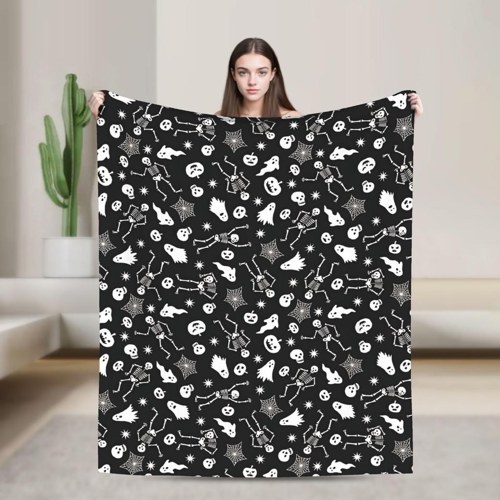 Neon Gradient Ghost Halloween Seamless Pattern Dark Purple Blanket Winter  Comfortable Throw Blanket Adults Bedspread Bed Cover