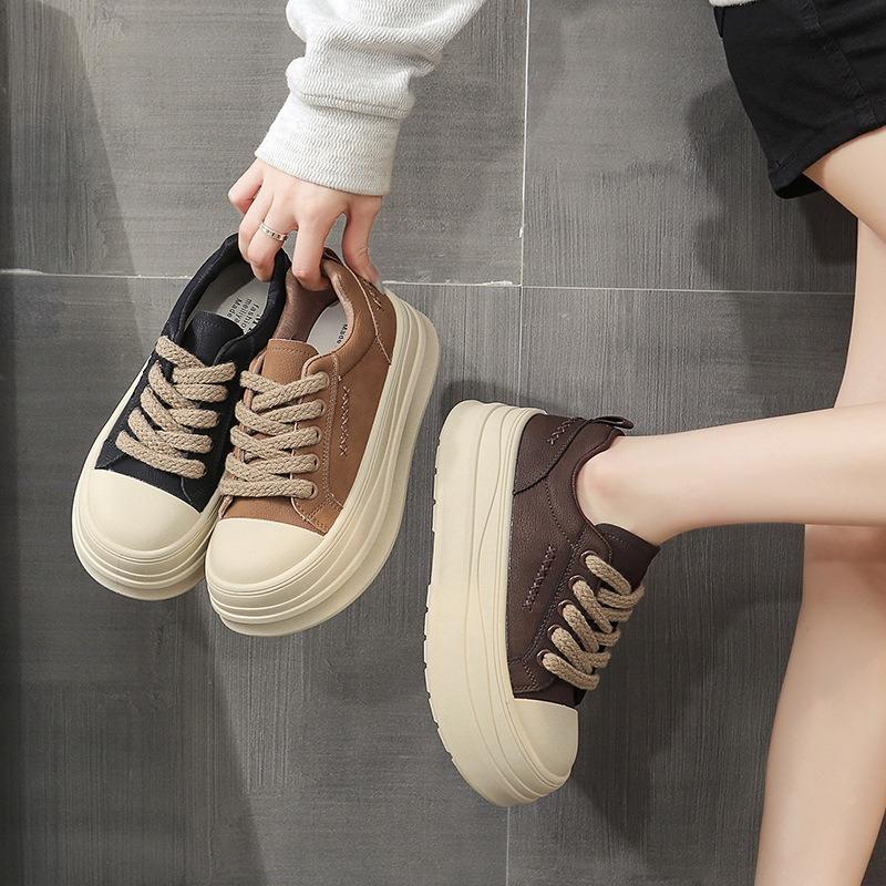 The first layer of cowhide casual leather board shoes women's shoes autumn and winter new small thick-soled heightening casual sports shoes