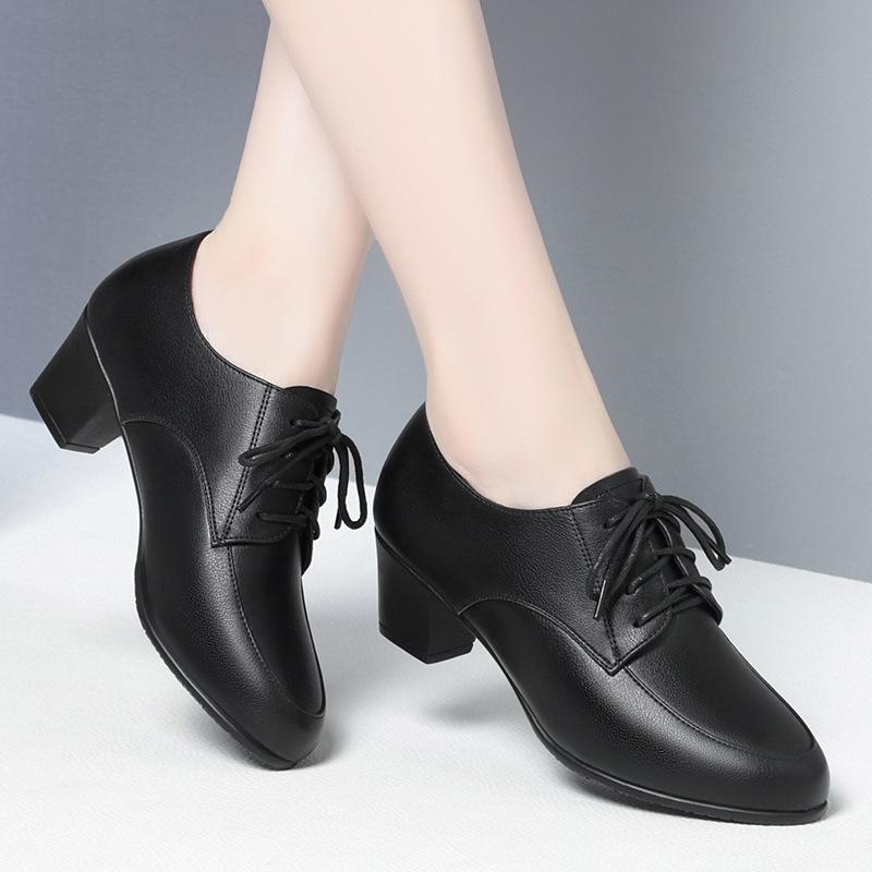Scarpe da Lavoro da Donna Nere Stringate Tacco Medio Scarpe in Pelle Primavera Autunno Suole Morbide Traspiranti Confortevoli Scarpe Singole Delicatamente