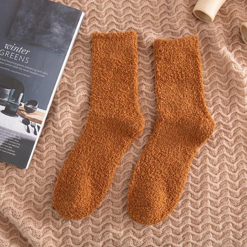 

Men s Coral Fleece Socks for Autumn and Winter, Thickened with Fleece, Warm Sleep Socks, Loose-fitting Socks, No Shedding for The Elderly 1 pair імбирний