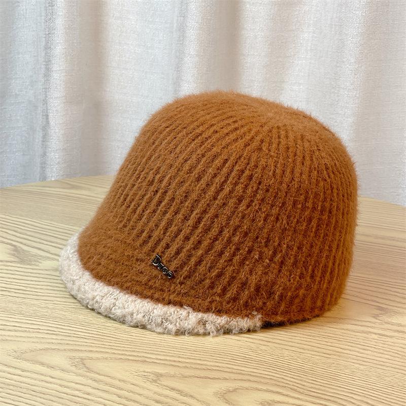 

Модная однотонная утолщенная для тепла вязаная шапка Мао с отворотом женская осенне-зимняя для туризма на открытом воздухе, конная шапка коричневый