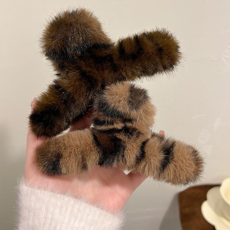 Plush Hair Clip Autumn Winter Woman Hair Accessories Large Shark Clips  Girls Headwear Korean Female Headdress