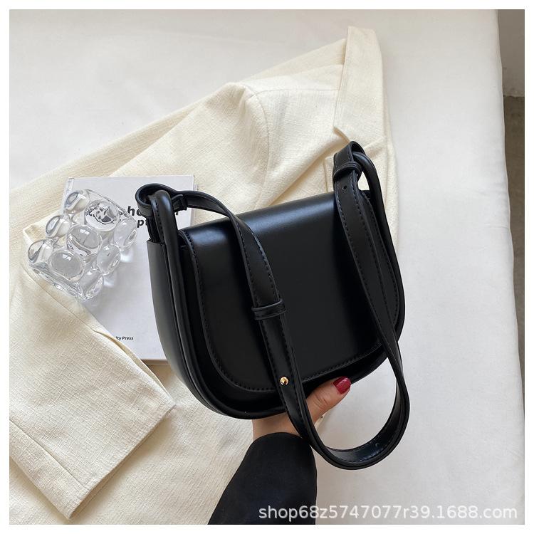 2025 new fashion retro small square bag women's bag high-end niche design messenger bag commuter shoulder Ma'an bag