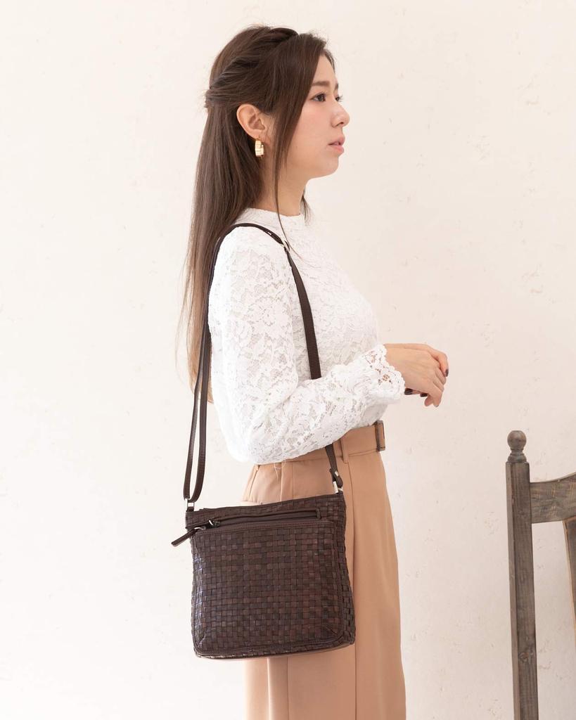 [IMAI BAG Since 1977] Imai Bag Totrue Genuine Horsehide Leather Women's Square Shoulder Bag with Pony Design and Multi-Purpose Storage (33260