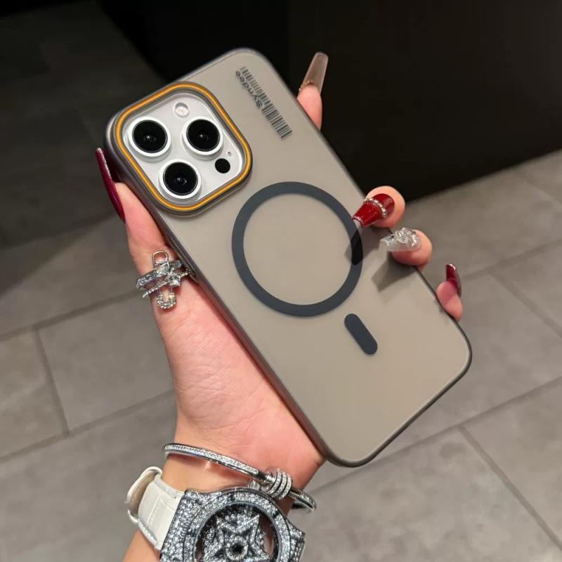 iPhone16Promax soft sand skin matte semi-transparent mobile phone case, suitable for Apple 15 magnetic suction 14 simple PC case