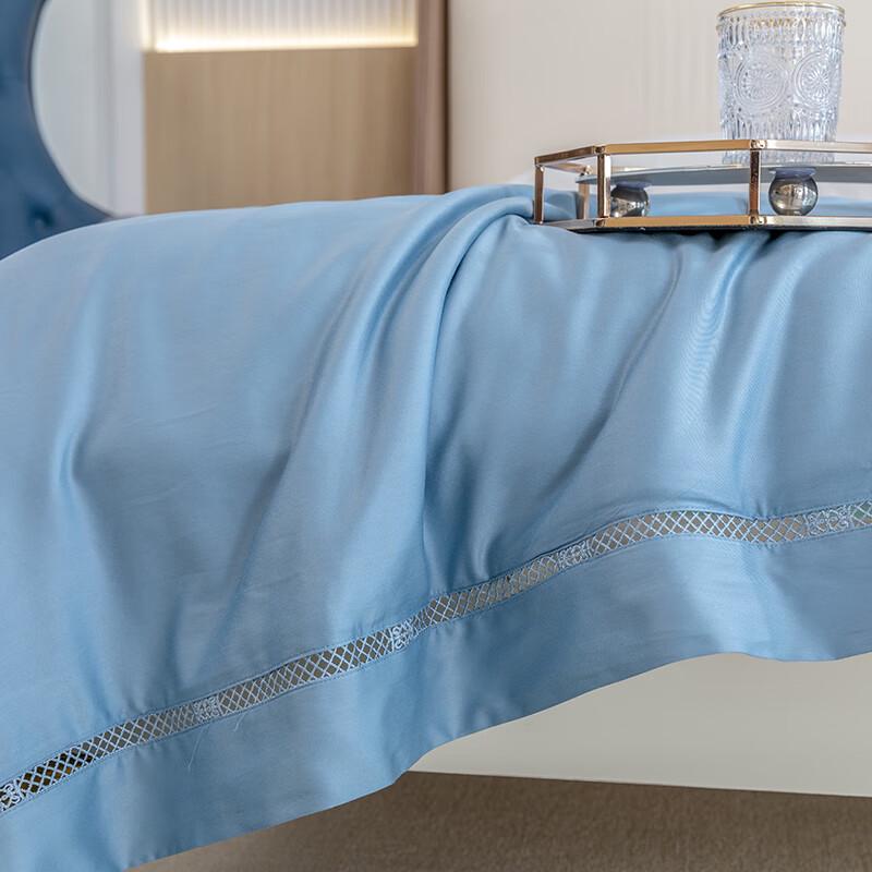 LOUIS.KELLOG Butterfly Embroidery Mulberry Silk Quilt