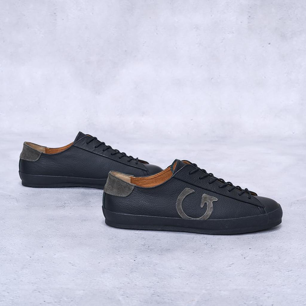Black S Size Sneakers for Men and Women [Spingle] SP-301IL (24.5cm)