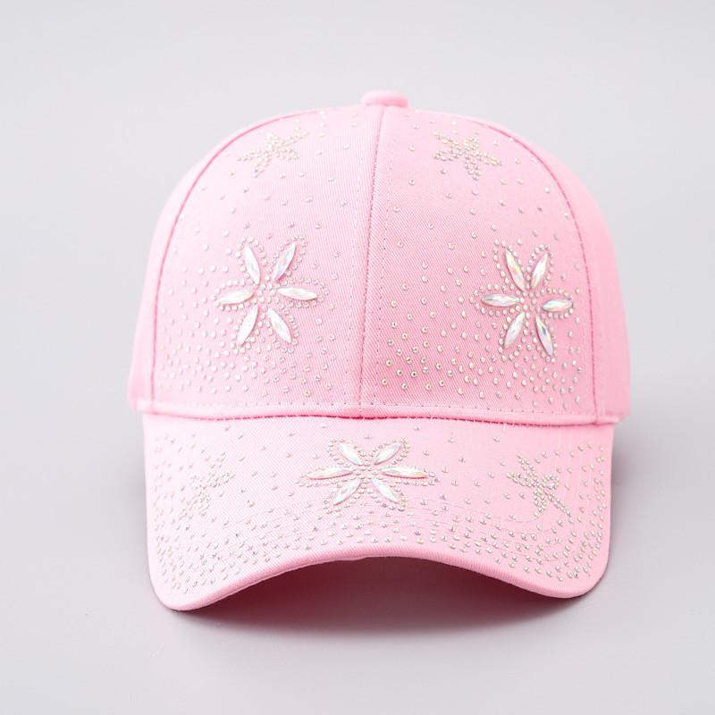 Alphabet Flower Embellished Baseball Cap With Adjustable Fit For Fashion Enthusiasts