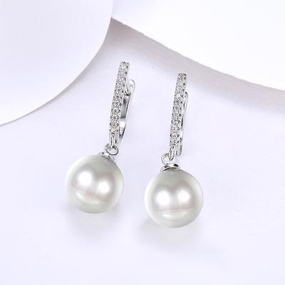 Neue Ankunft Frauen Perlen Ohrringe mit klarem Zirkon Hochzeit Ohrring Perlenschmuck