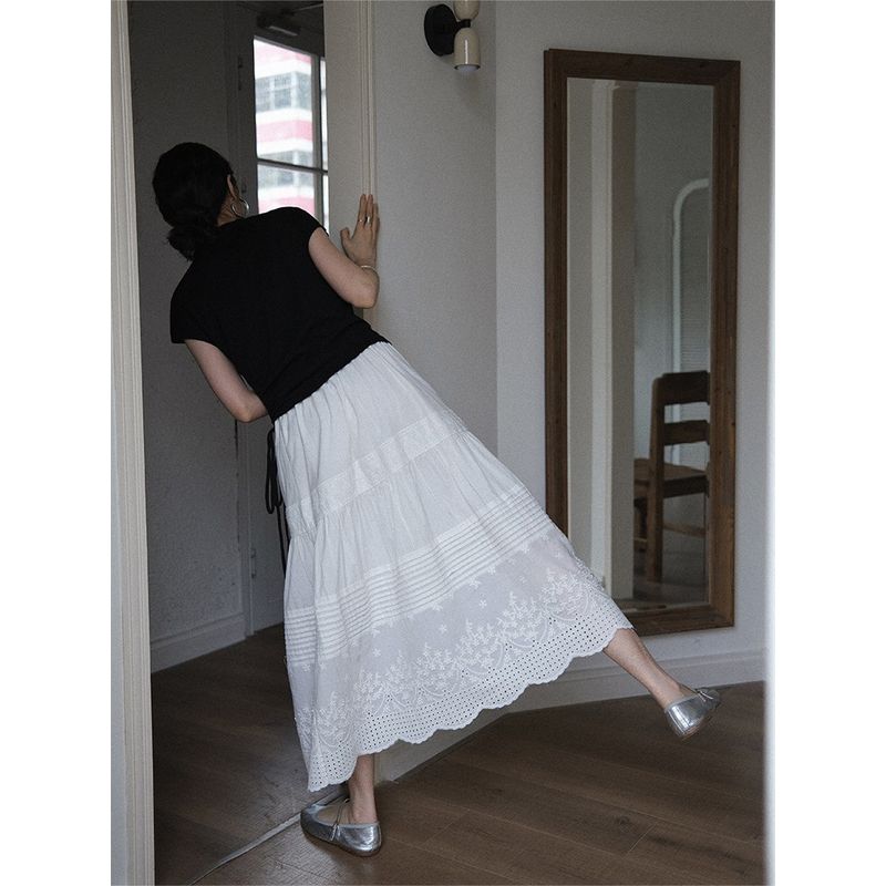 French Heavy Industry Pleated White A- line Umbrella Skirt Embroidered Gardenia White S