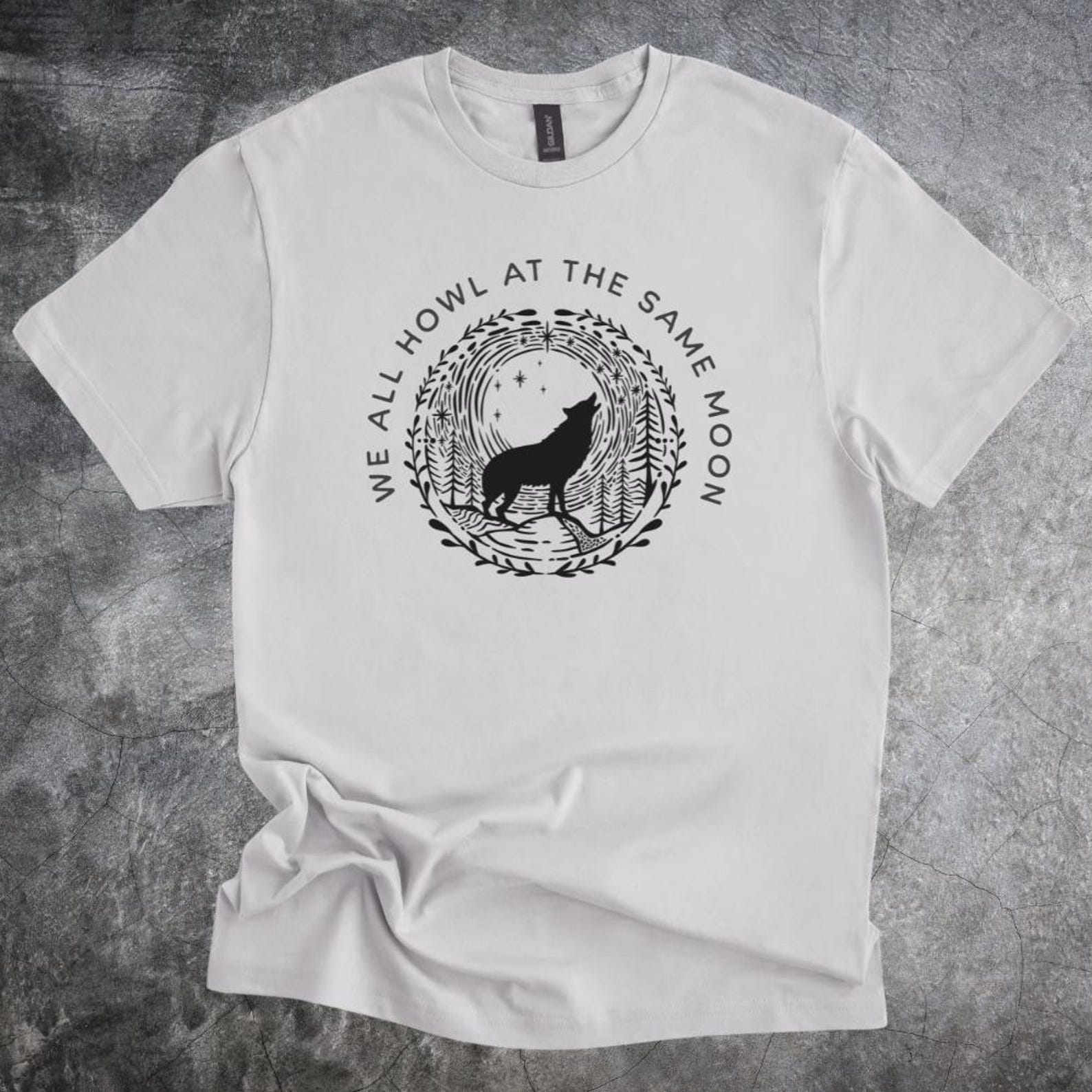 Howling Moon Wolf Shirt Night Forest Circle Graphic Tshirt Cotton Tee Short Sleeve Gray 100