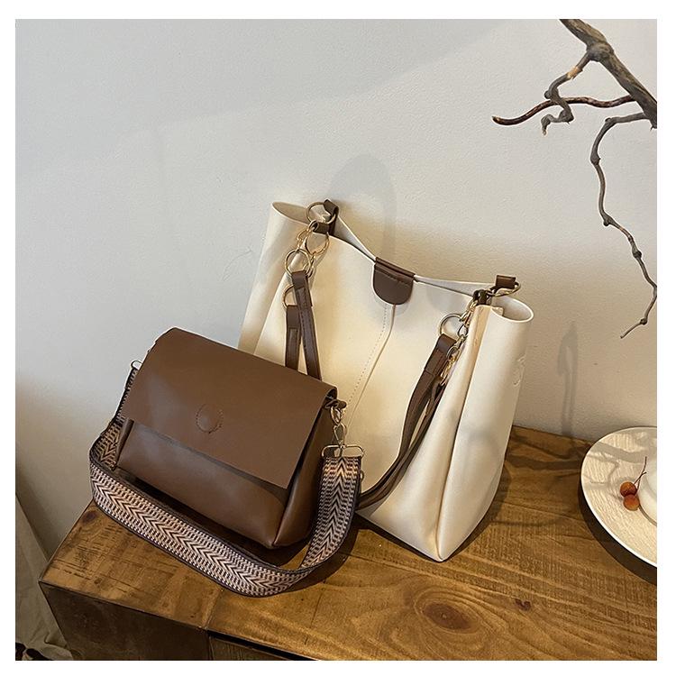 

Осень 2024 Женская универсальная сумка-тоут: Вместительная, однотонная, модная сумка через плечо для мамы и ребенка белый