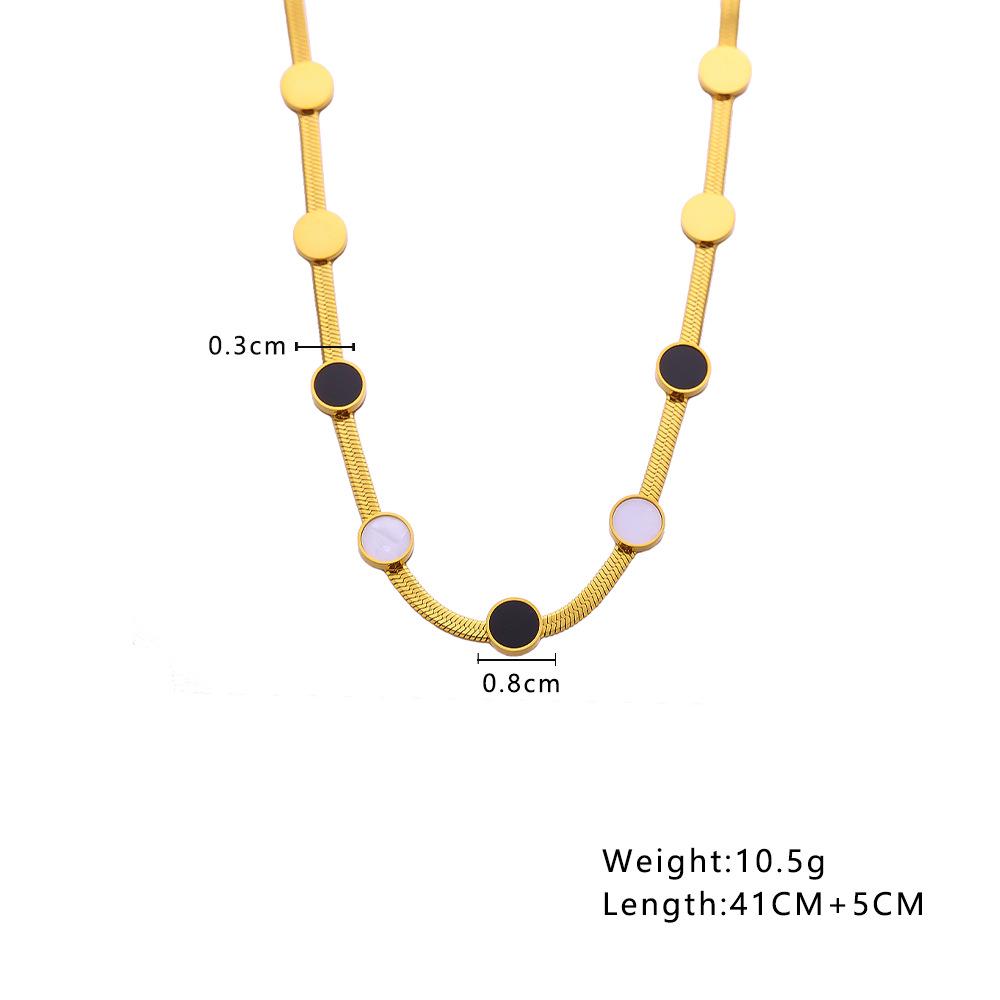 European Style Geometric Black & White Mother-of-Pearl Pendant Necklace