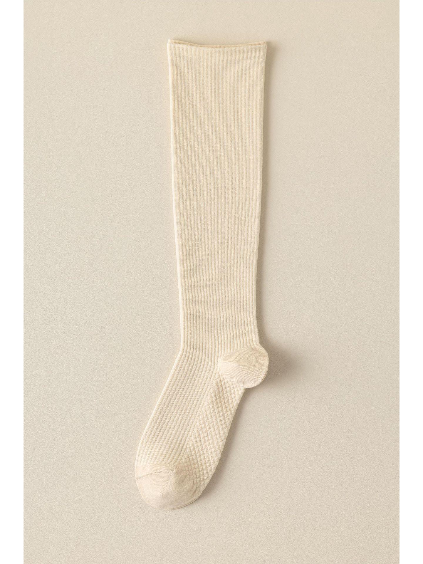 

Женские носки с вертикальными полосками для икр: Мягкие, удобные, в японском стиле JK, черные тонкие чулки для весны и лета. One Size