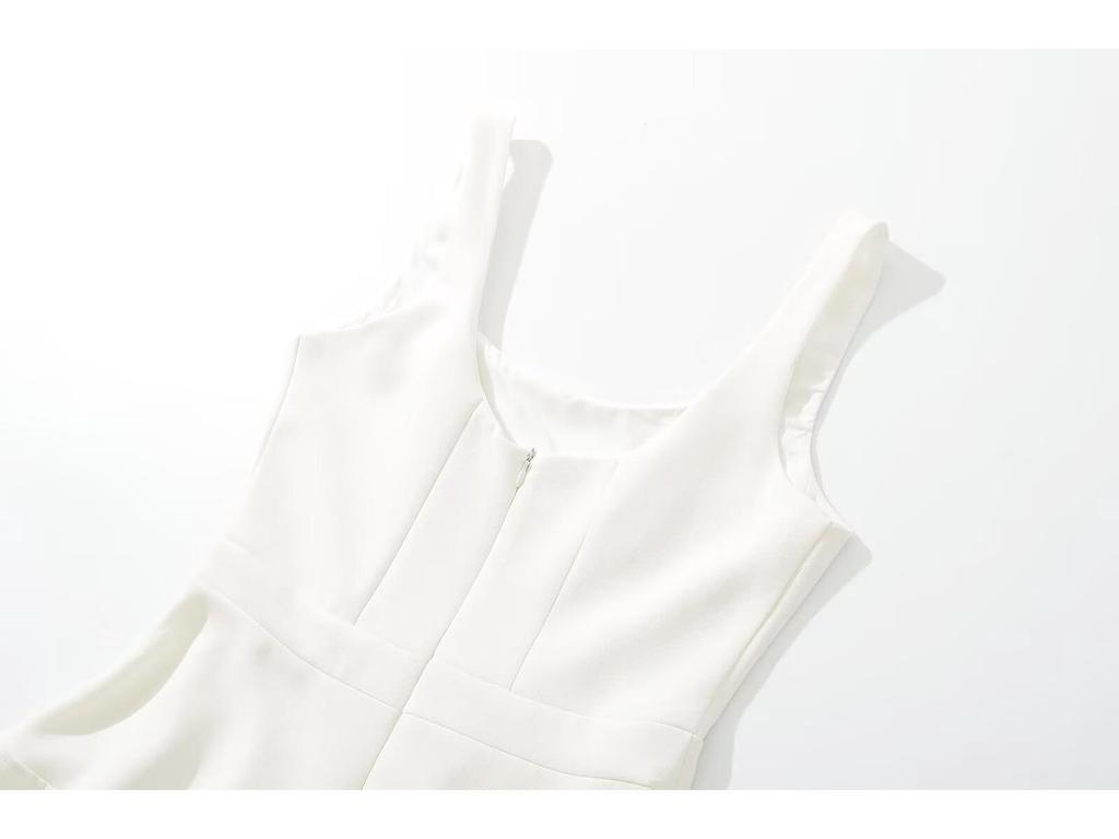 2024 Winter Women's European & American Style Square Neck Slimming Waist Short Dress