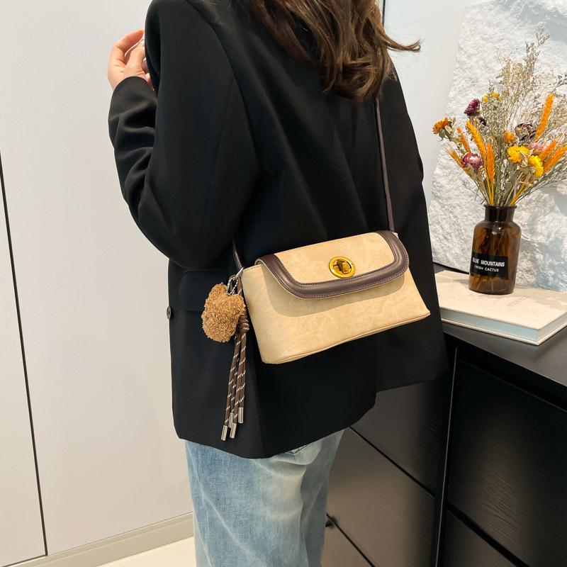 Underarm bag women's 2025 autumn models autumn and winter exquisite shoulder crossbody small bag small square bag fashion trend
