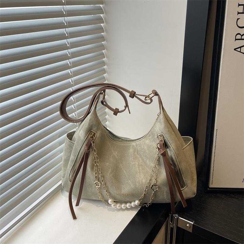 2025 autumn new solid color female texture retro simple women's chain commuter portable shoulder underarm tote bag