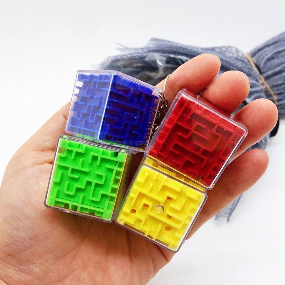 Six-sided 3D Maze Keychain Puzzle Toy Rolling Ball keychain Baby Shower Maze Toys Keyring  Gift Bag