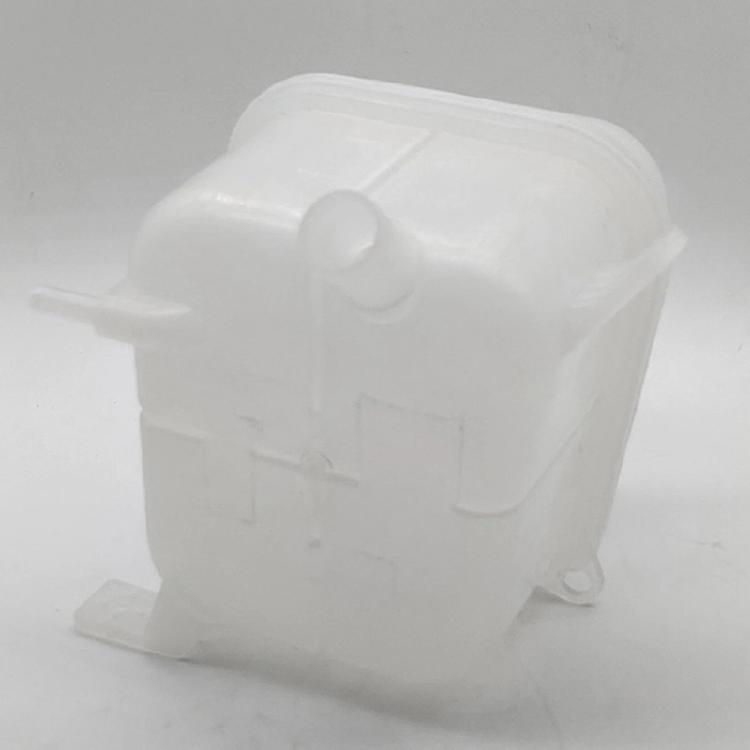 25431-2E100 25431-2E101 Car Coolant Overflow Bottle Food Grade Plastic Construction Seamlessly Leakage Prevention Design